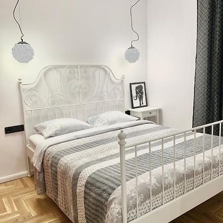 D&M Apart Interior Loft بياليستوك المظهر الخارجي الصورة